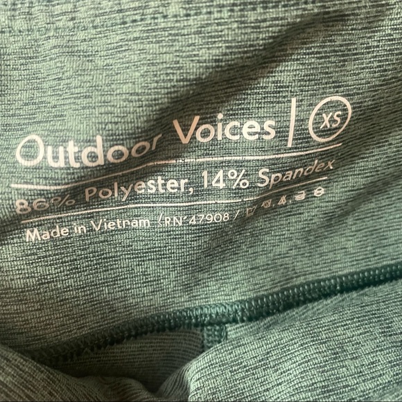 Outdoor Voices Warm Up Green cropped leggings - Picture 6 of 6